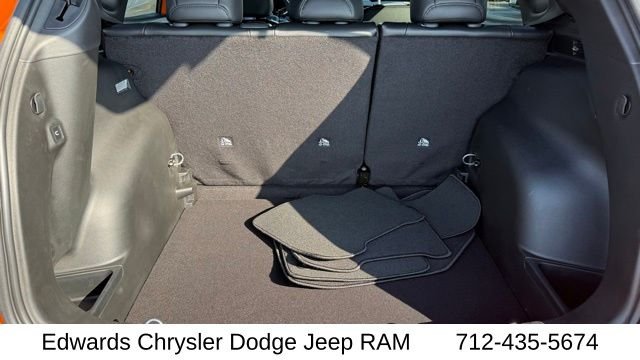 New 2026 Joose (DISC) Jeep Latitude image 34