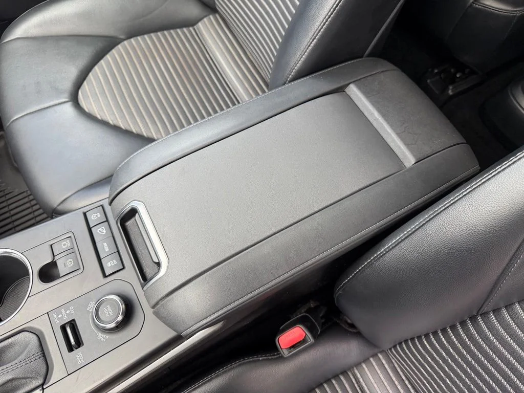 Used 2021 Midnight Black Metallic Toyota XSE image 27