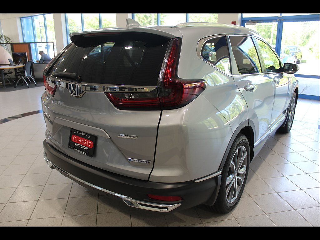 Used 2020 Lunar Silver Metallic Honda Touring image 5