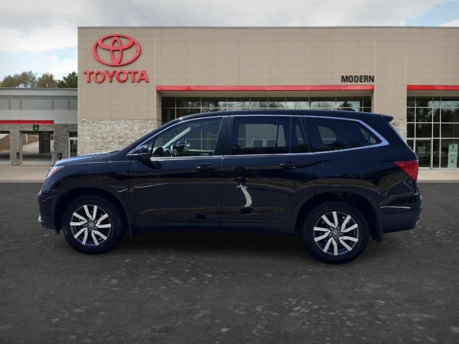 Used 2019 Crystal Black Pearl Honda EX-L image 4