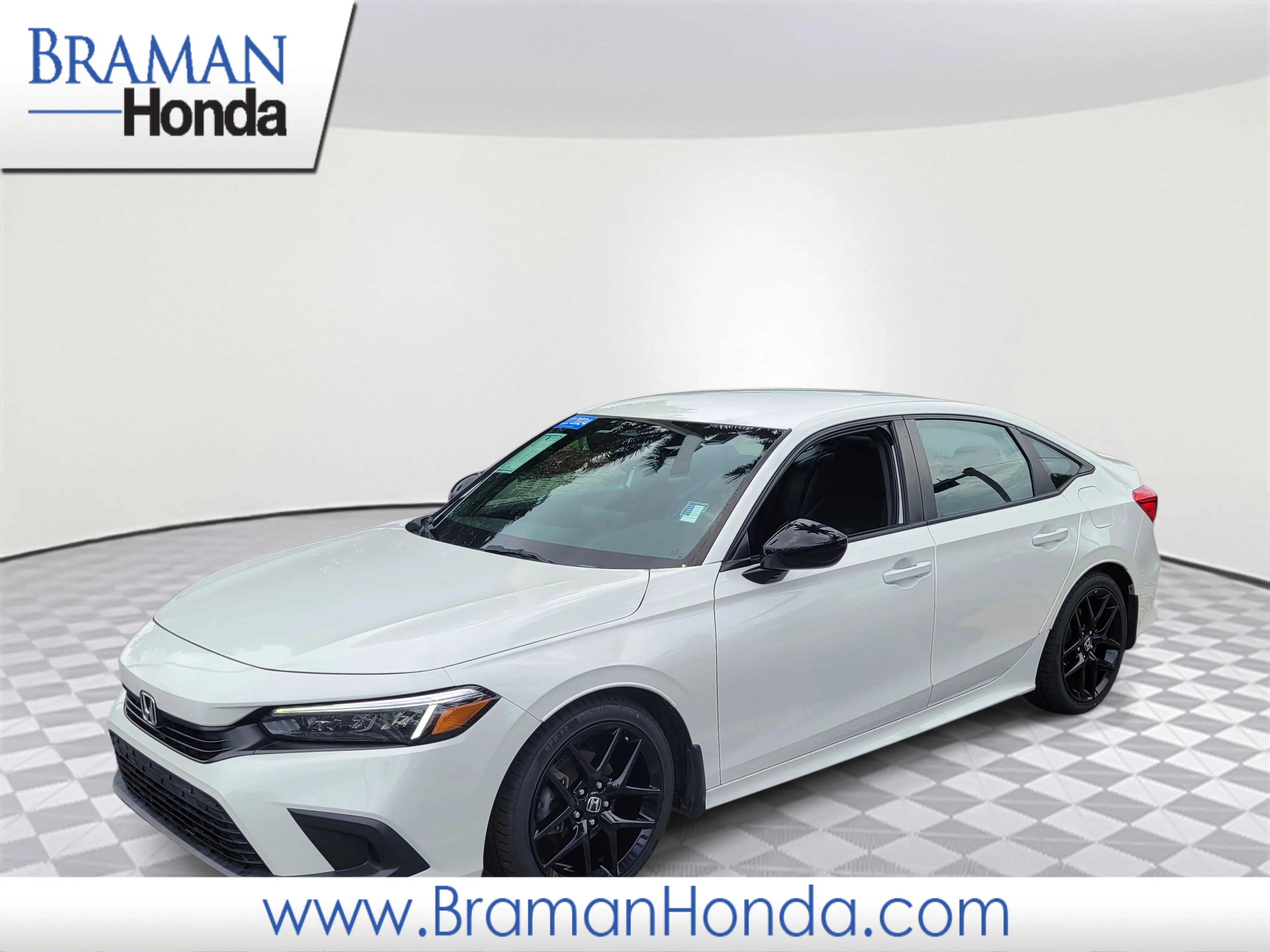 2025 Honda Civic Sport CVT's photo