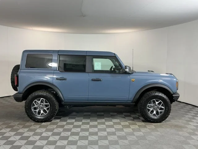 New 2025 Azure Gray Metallic Tri-Coat Ford Badlands image 4