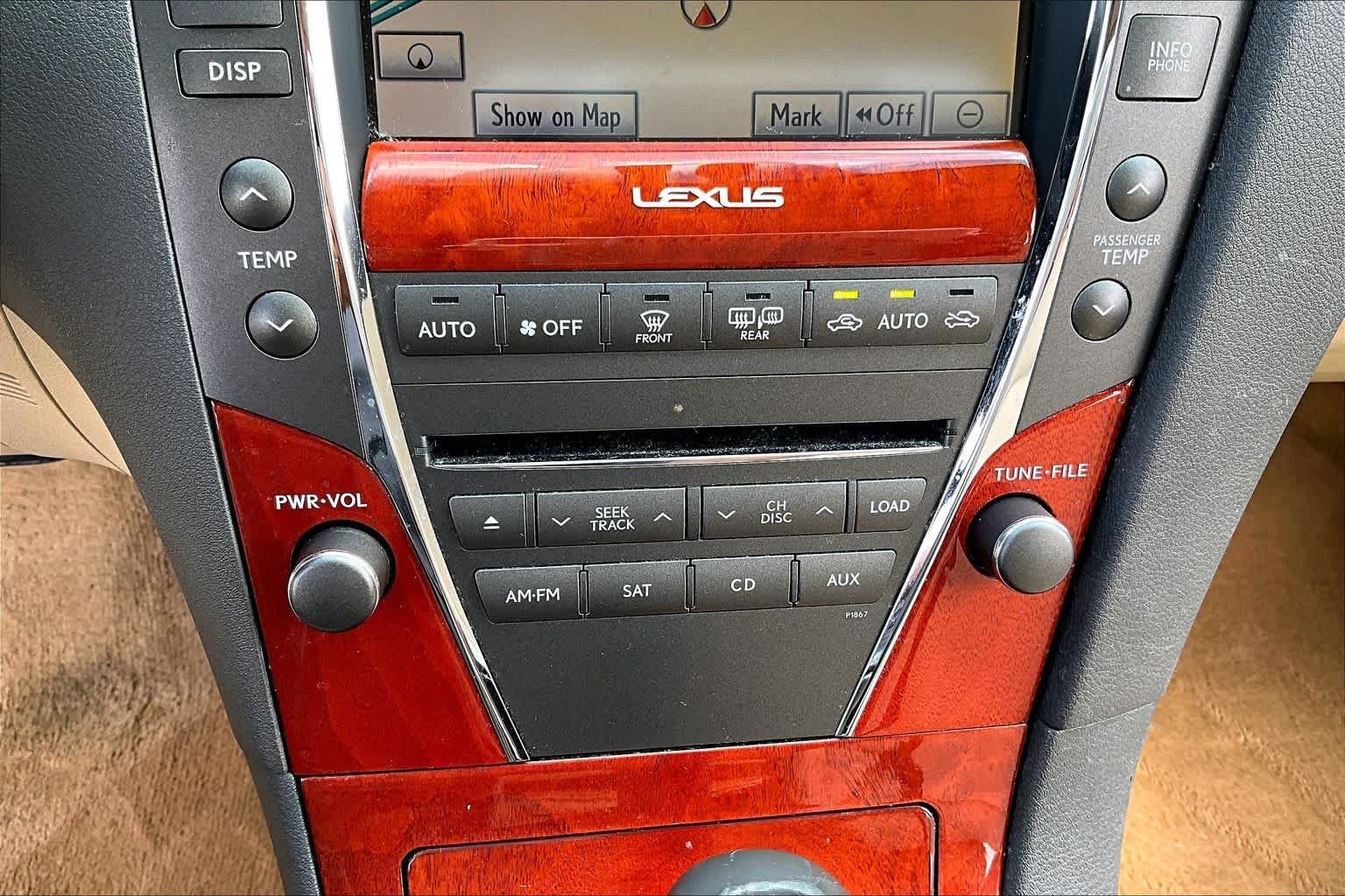Used 2011 Starfire Pearl Lexus  image 31