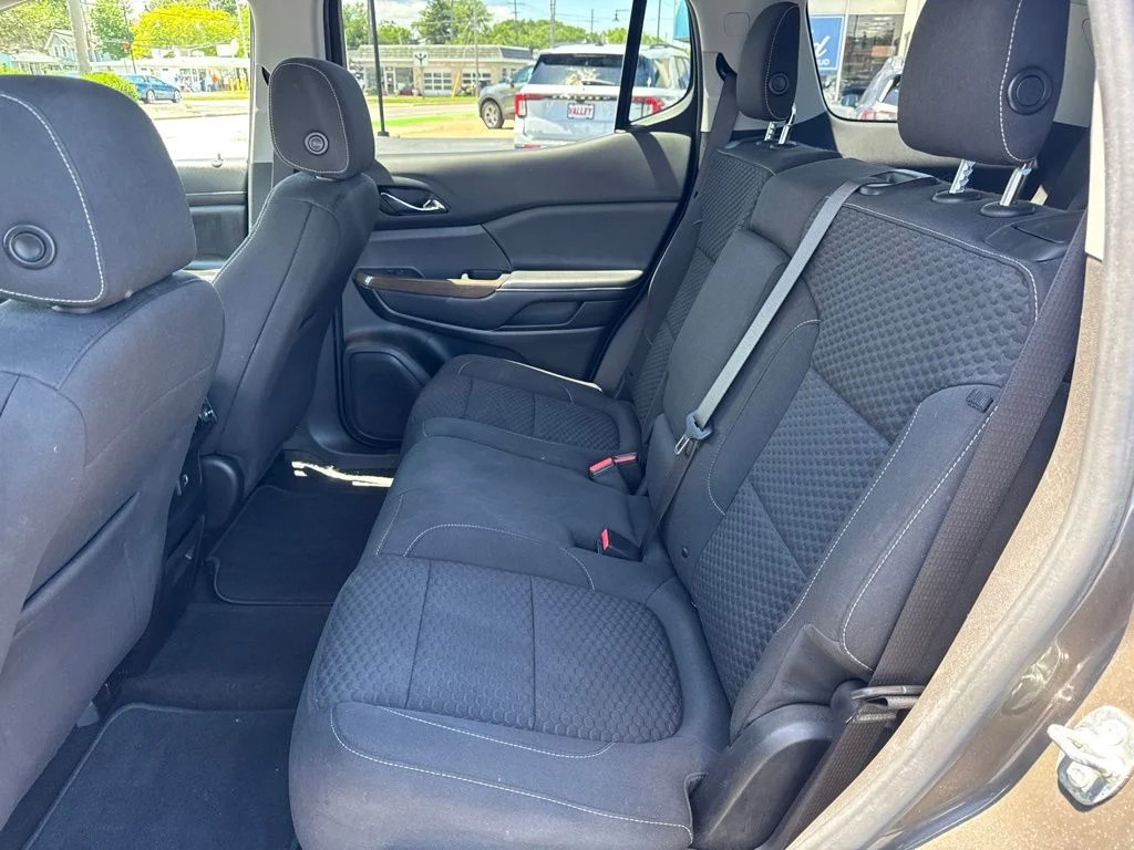 Used 2019 Gray GMC SLE-1 image 26