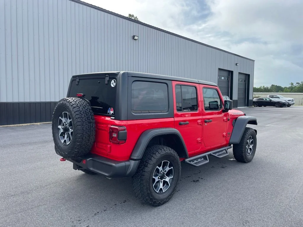 Used 2021 Red Jeep Unlimited Rubicon image 4