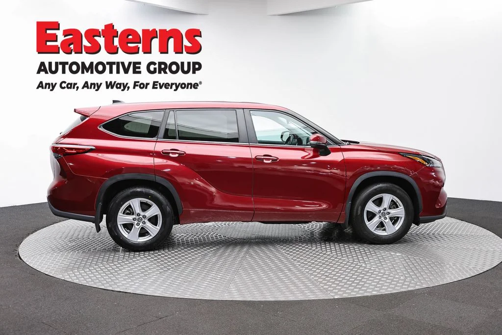 Used 2023 Red Toyota LE image 4