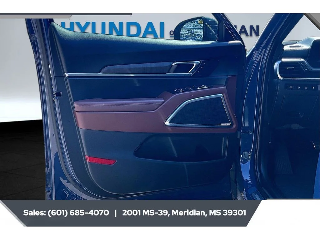 Used 2023 Midnight Lake Blue Kia SX image 17