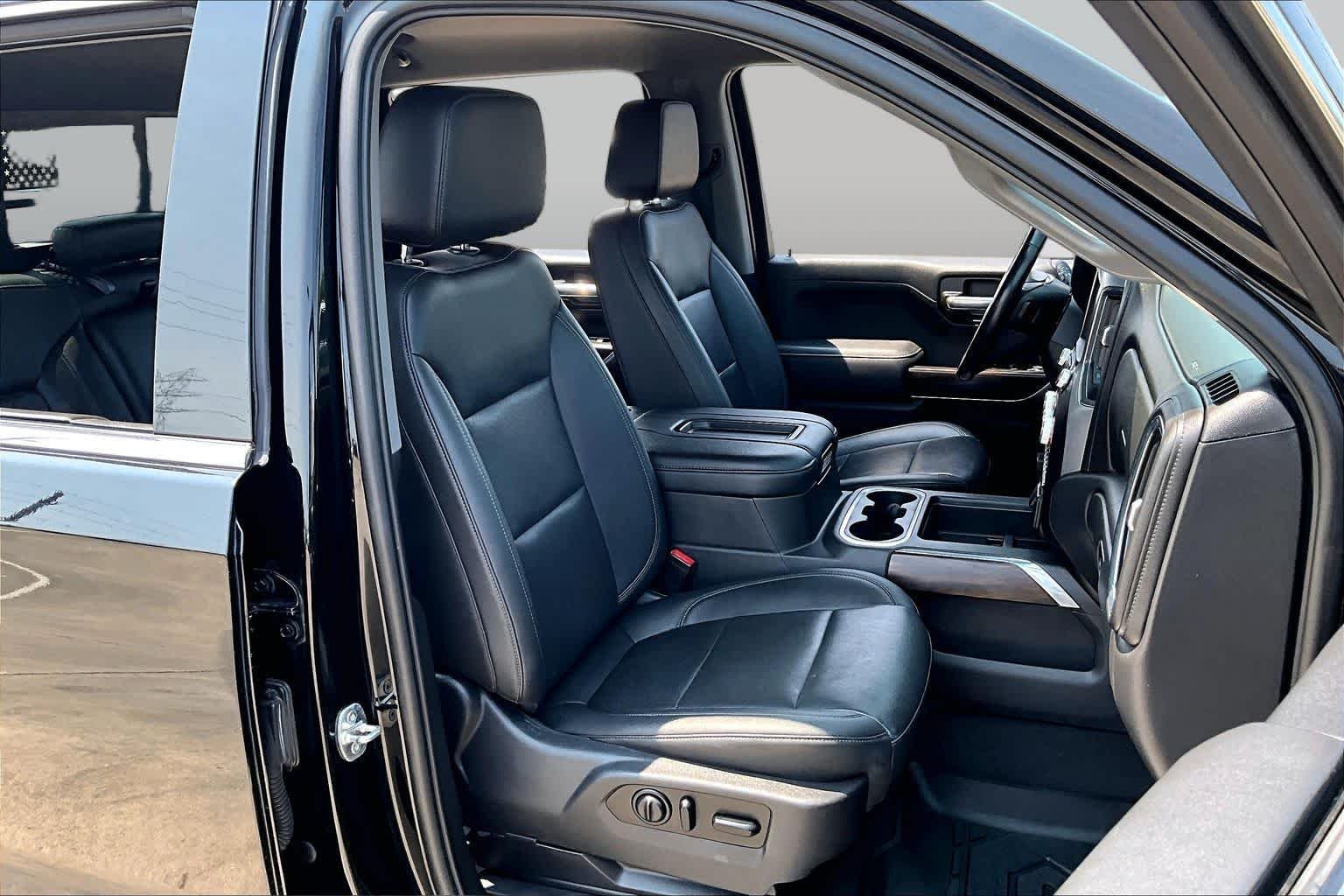 Used 2021 Onyx Black GMC SLT image 9