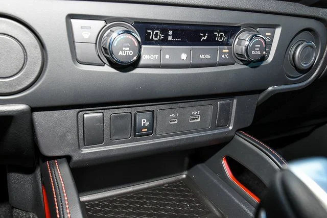 New 2026 Citrus Strike Nissan PRO-4X image 36