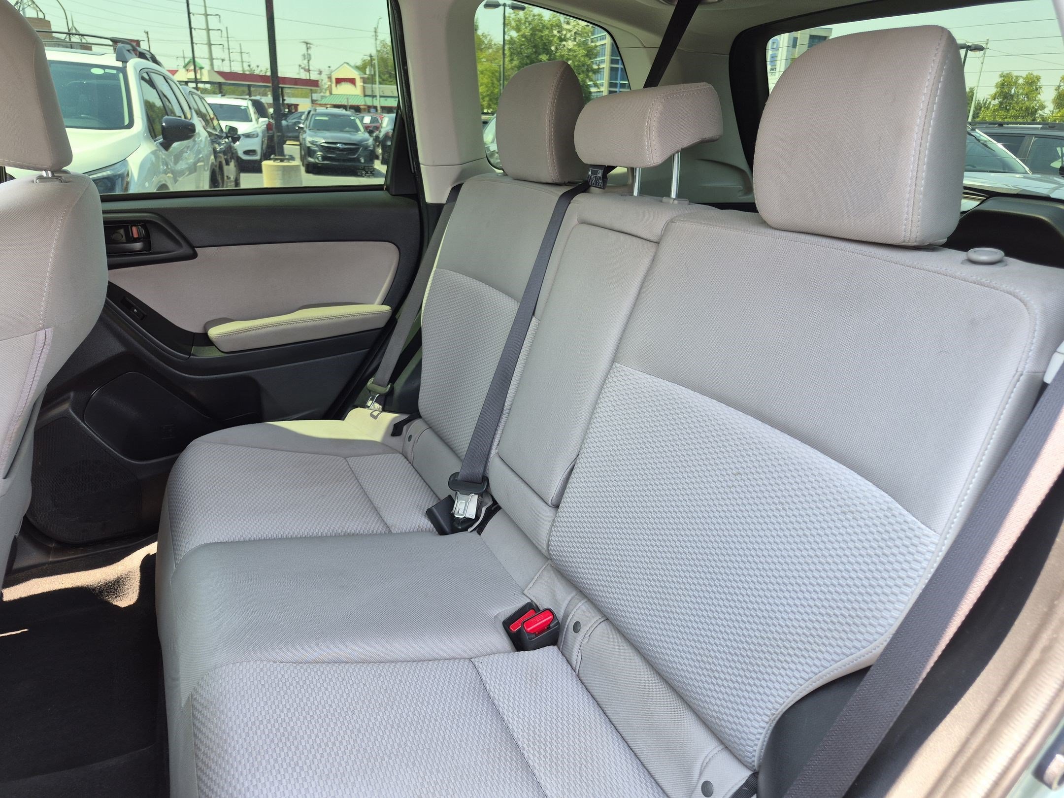 Used 2016 Jasmine Green Metallic Subaru 2.5i Premium image 26