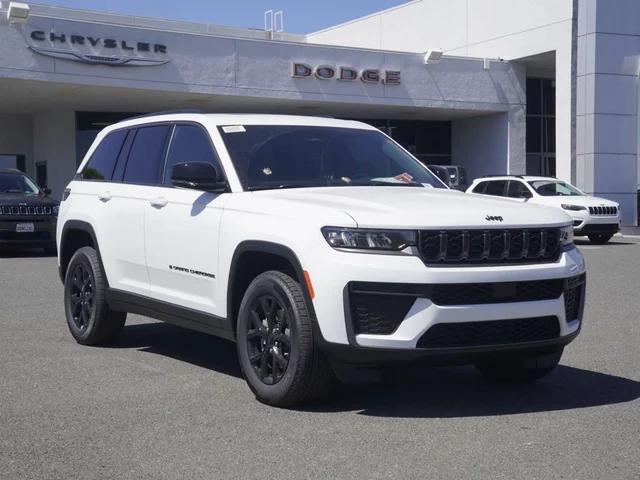 2026 Jeep Grand Cherokee Altitude