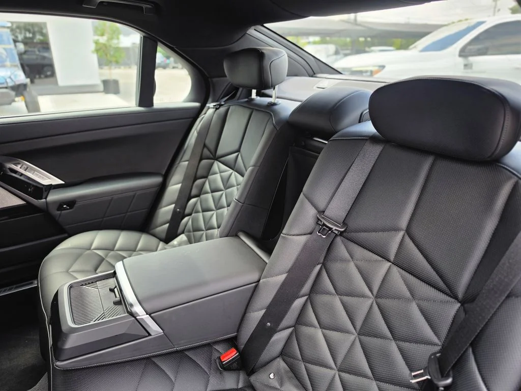 Used 2025 Black BMW 740i xDrive image 11