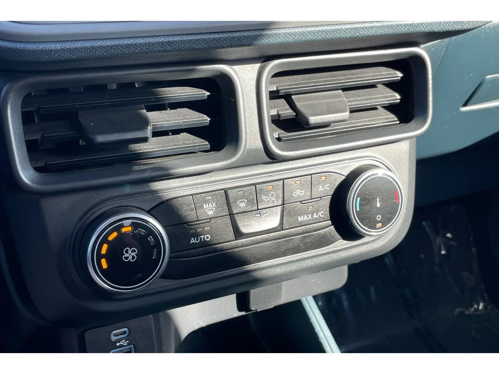 Used 2024 Carbonized Gray Metallic Ford XL image 25