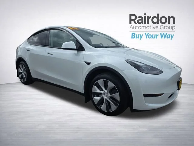 2023 Tesla Model Y Long Range Dual Motor All-Wheel Drive's photo