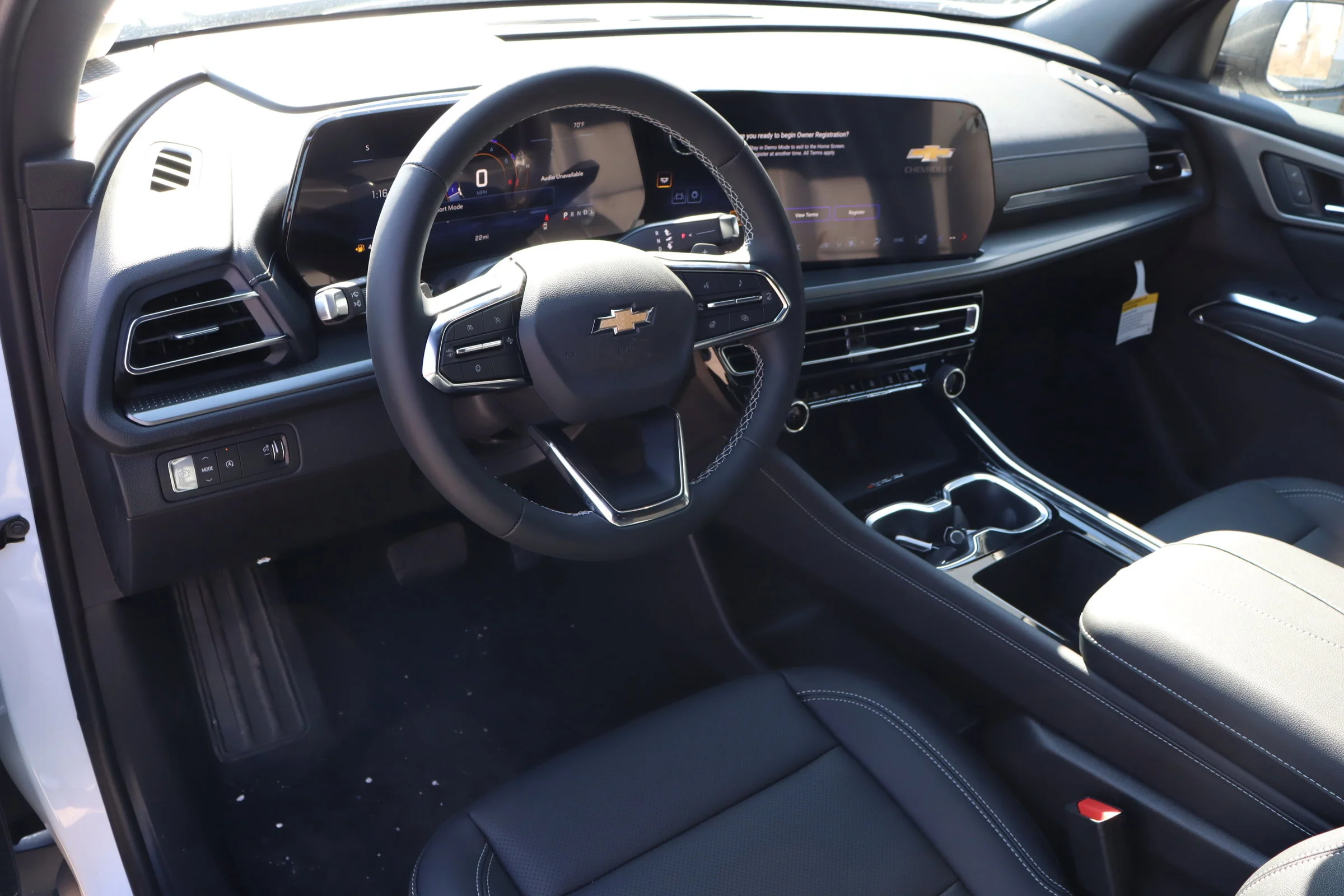 New 2026 Polar White Tricoat Chevrolet LT image 10