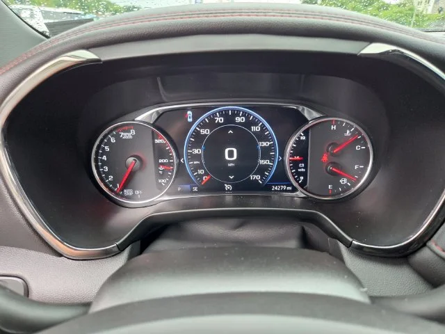 Used 2025 Gray Chevrolet RS image 35