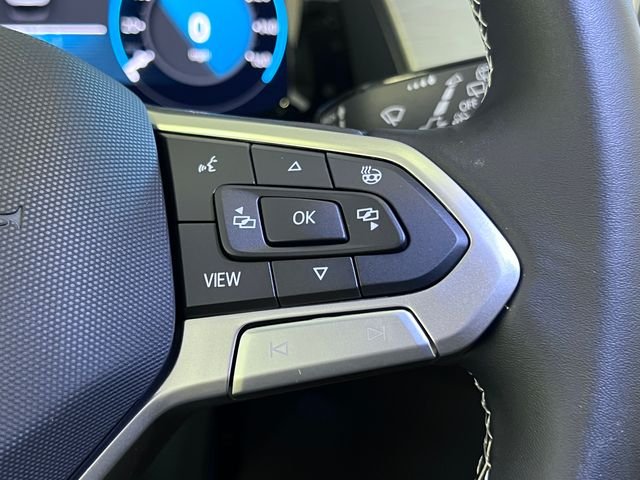 New 2026 White Volkswagen SE w/Technology image 15