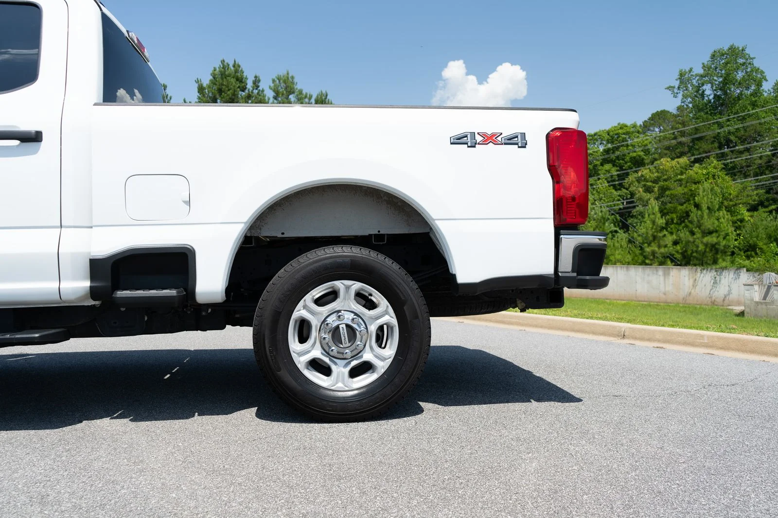 Used 2026 White Ford XLT image 6