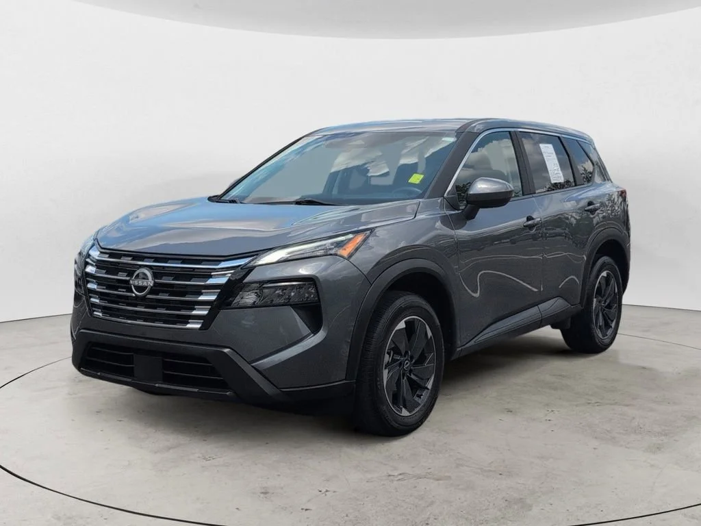 Used 2024 Gray Nissan SV image 6