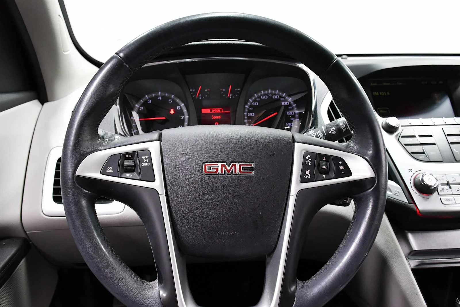 Used 2017 White Frost Tricoat GMC SLT image 15