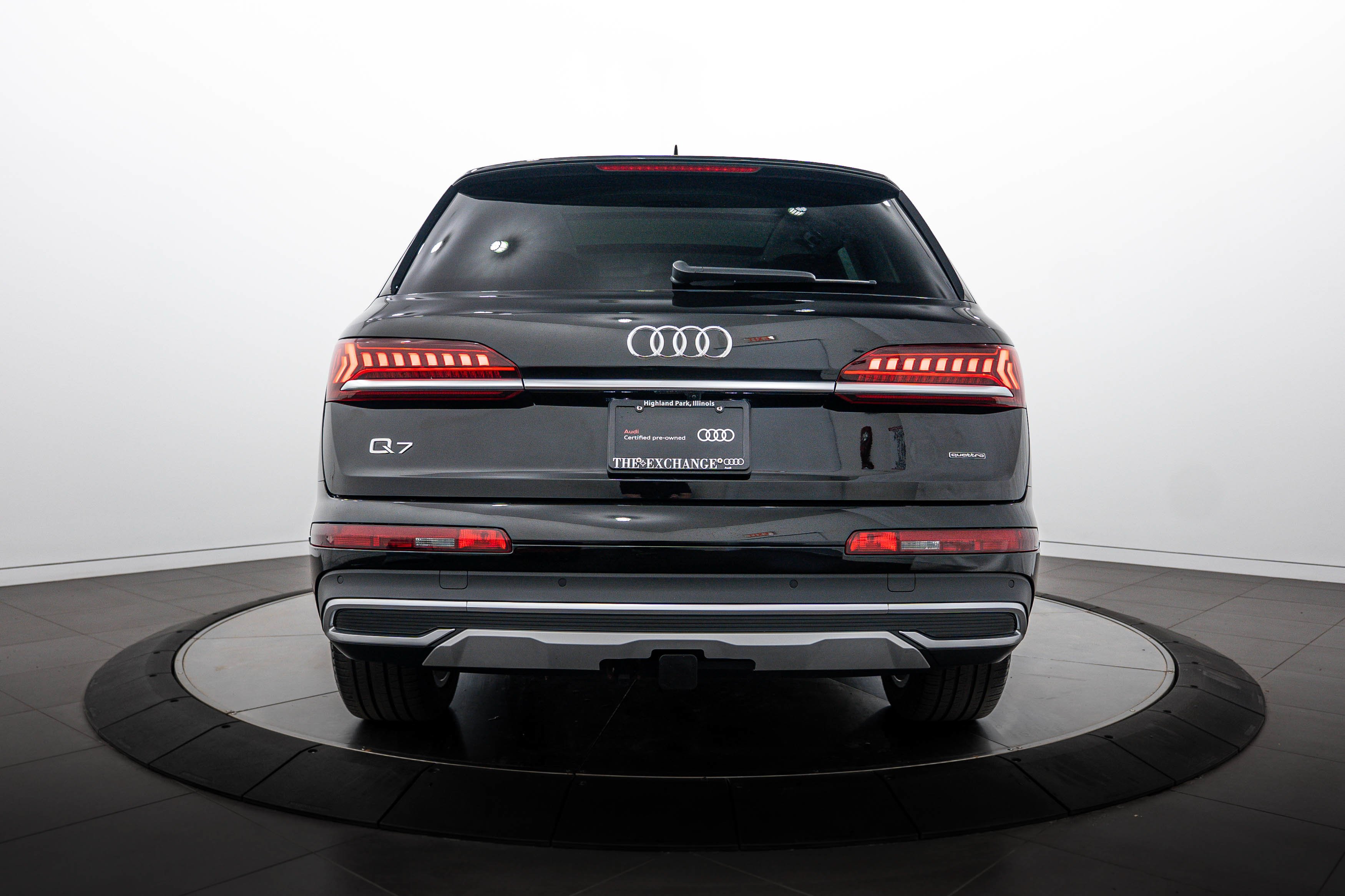 Certified Used 2023 Mythos Black Metallic Audi Premium image 18