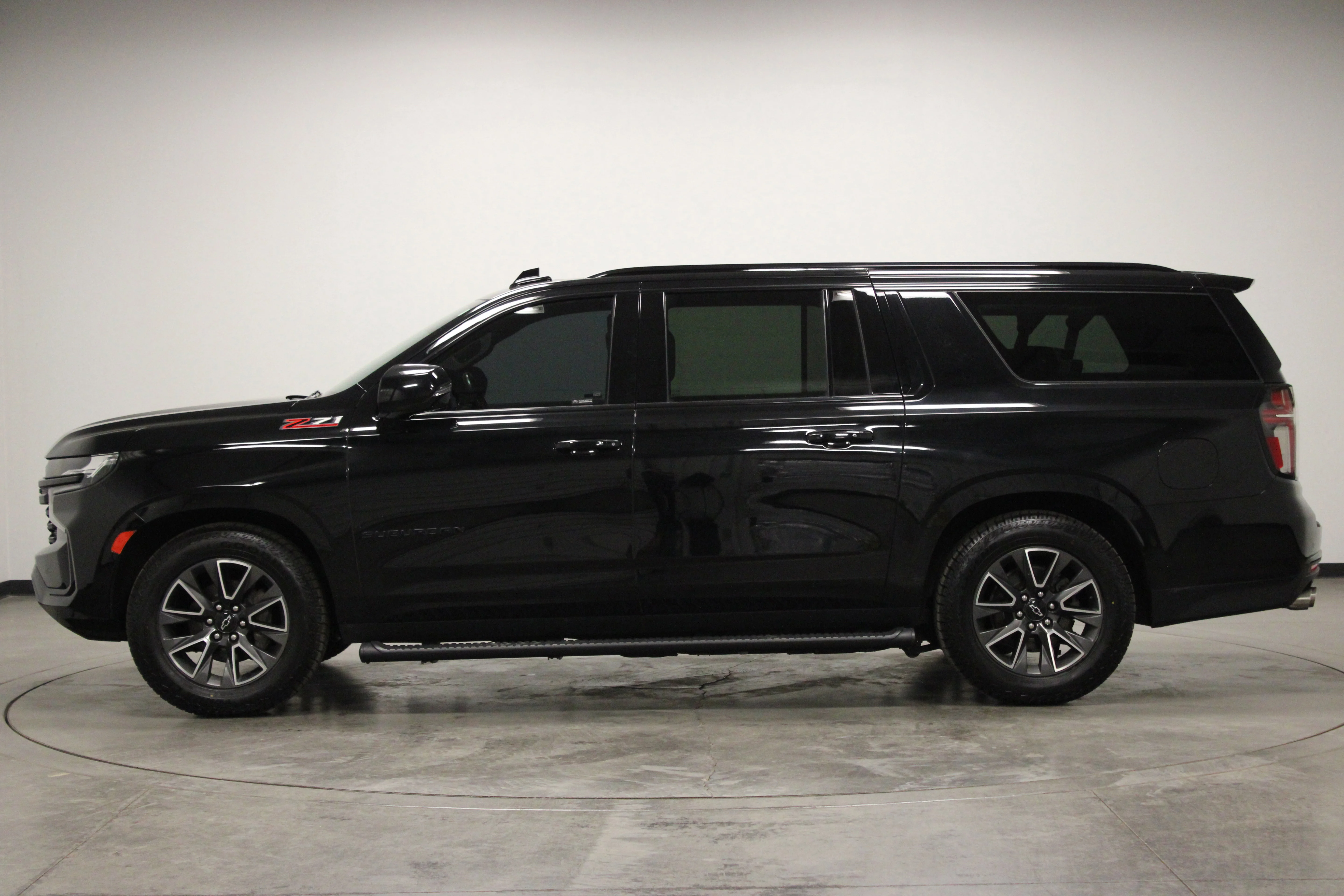 Used 2024 Black Chevrolet Z71 image 5