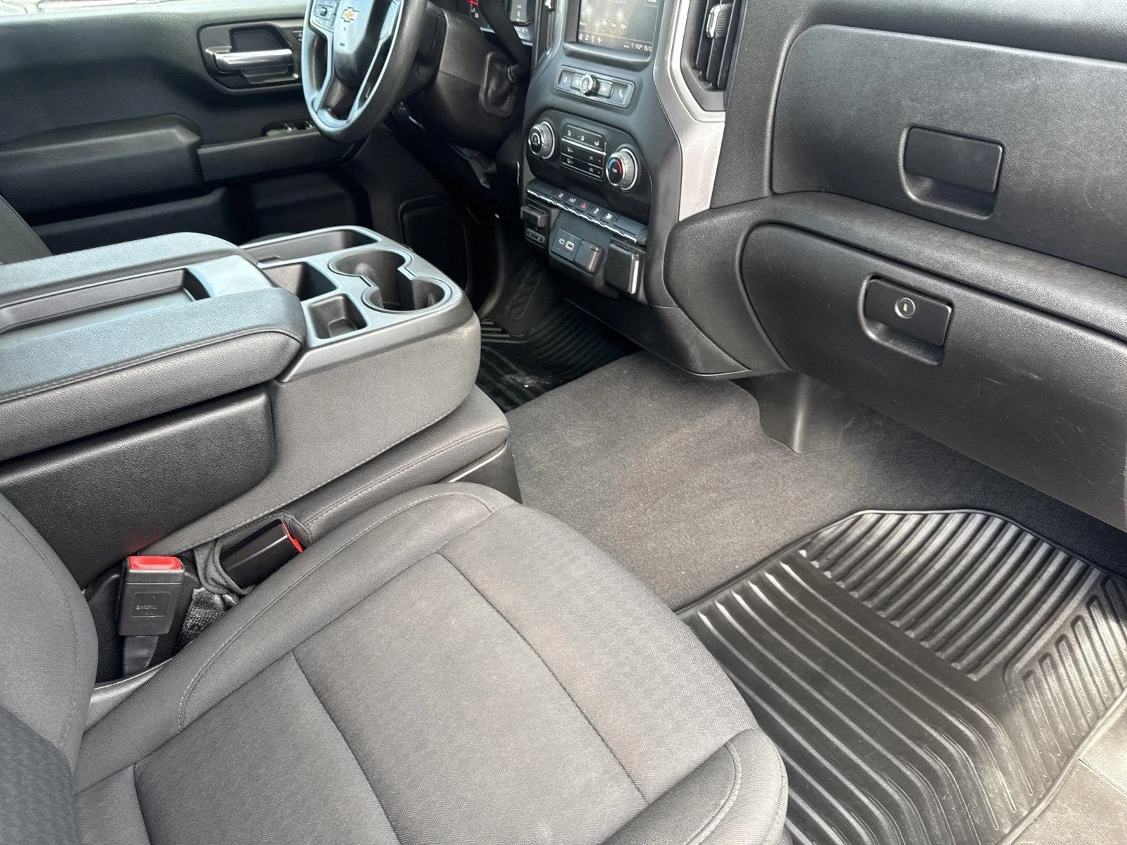 Used 2024 Black Chevrolet Custom image 34