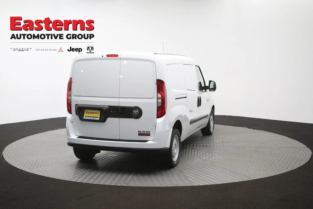 Used 2022 White Ram Base image 37