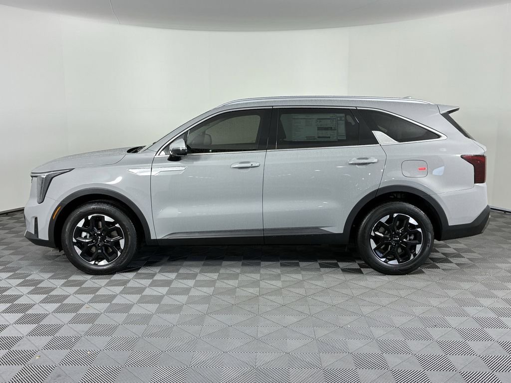 New 2026 Wolf Gray Kia S image 4