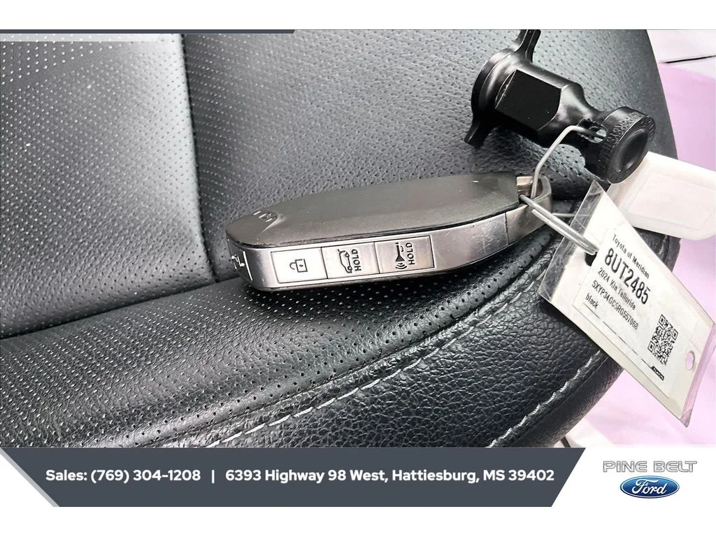 Used 2024 Ebony Black Kia EX image 9