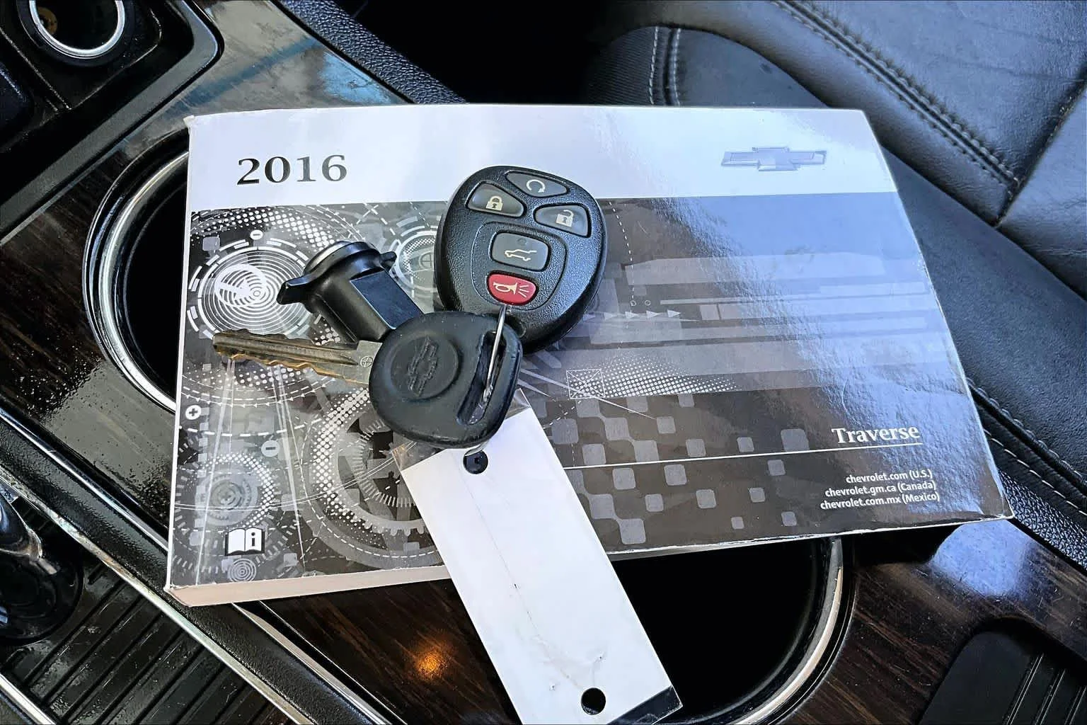 Used 2016 Summit White Chevrolet LT image 15