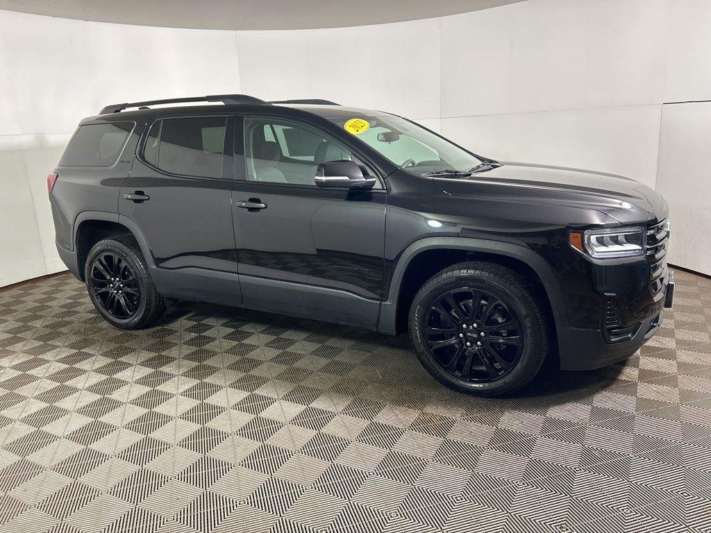Used 2023 Ebony Twilight Metallic GMC SLE image 5