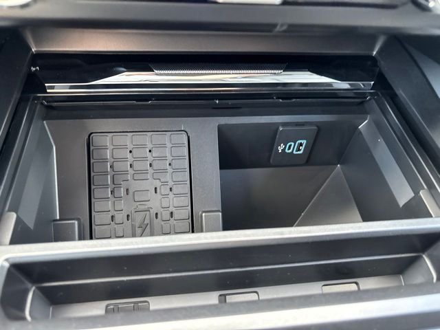 New 2026 Glacier Gray Metallic Tri-Coat Ford F-350® Lariat® image 29