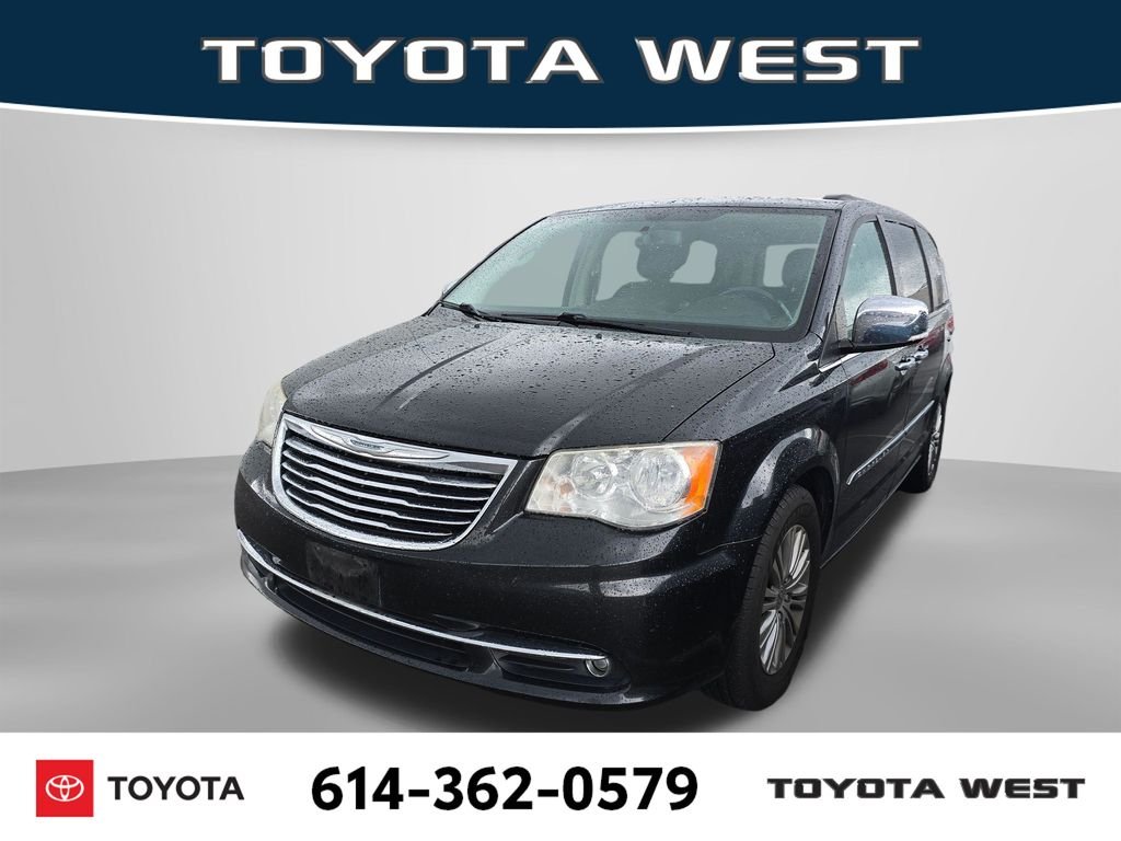 Used 2013 Black Chrysler Touring-L image 4