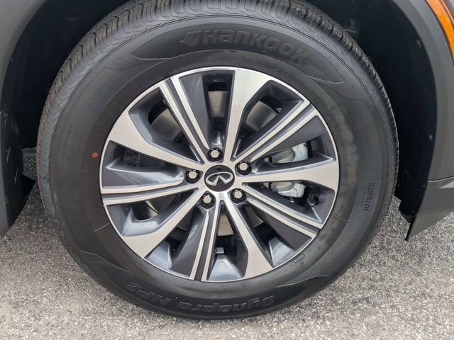 New 2027 GRAPHITE SHADOW INFINITI Pure FWD image 11