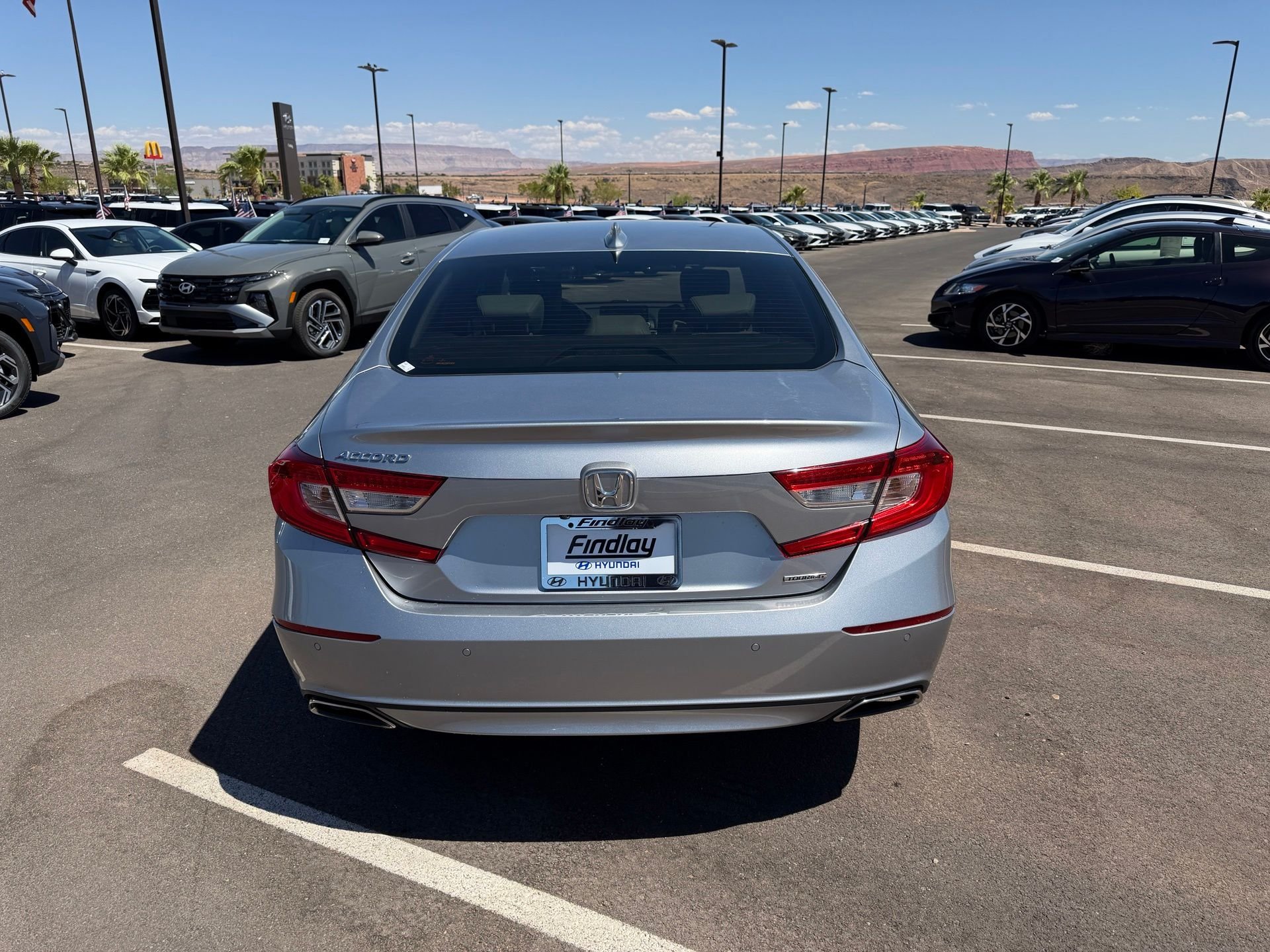 Used 2018 Silver Honda Touring image 8