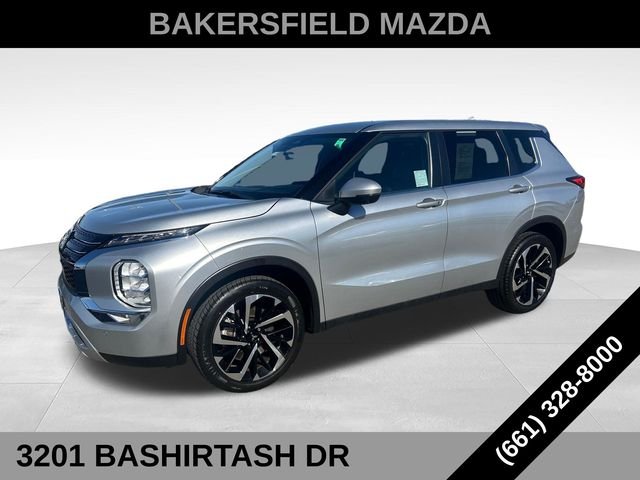 2024 Mitsubishi Outlander SE 2WD's photo