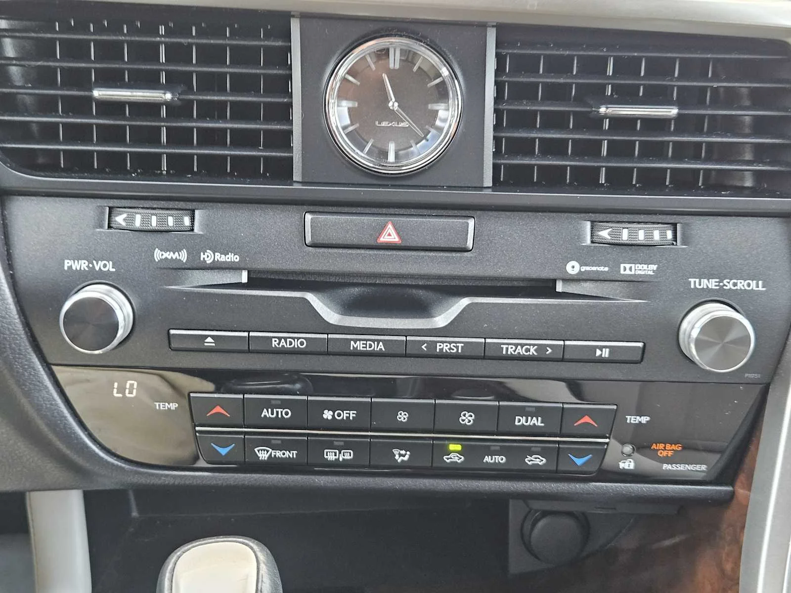 Used 2019 Atomic Silver Lexus  image 13