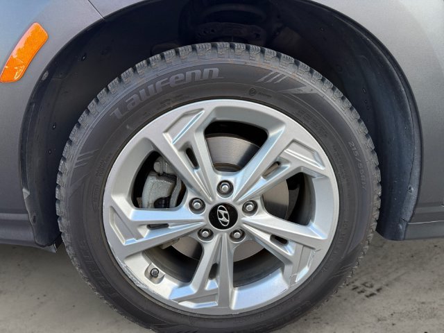 Certified Used 2023 Gray Hyundai SEL image 9