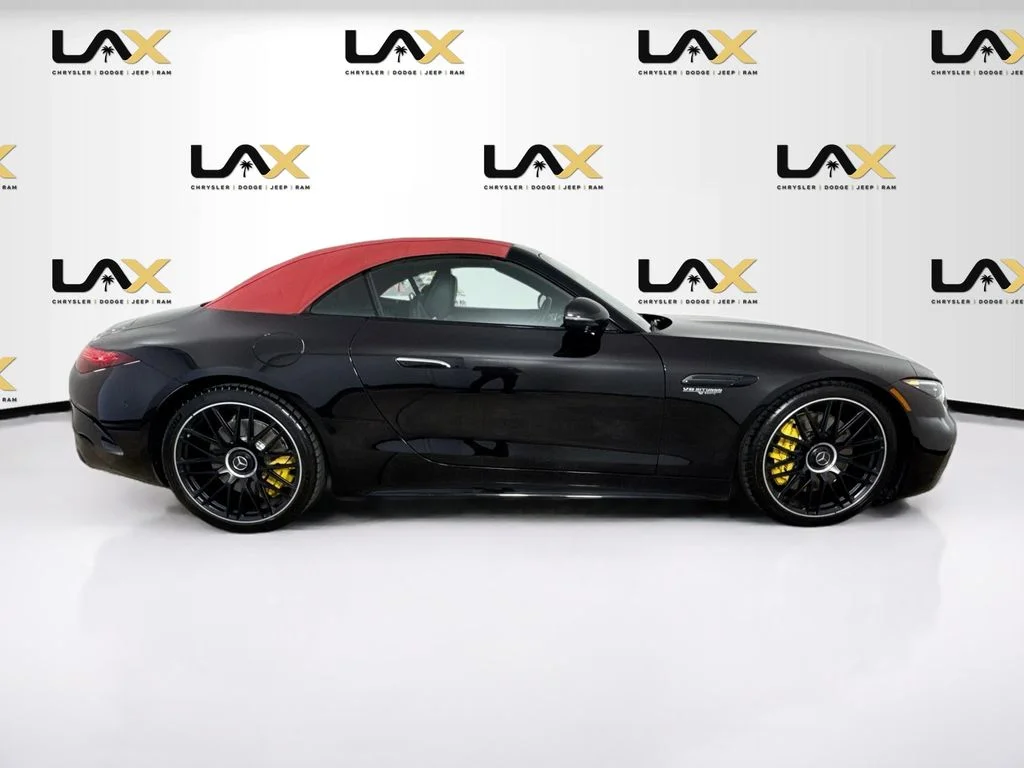 Used 2022  Mercedes-Benz SL 55 AMG® image 8