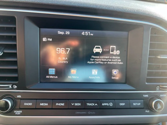 Used 2018 Silver Hyundai Value Edition image 16