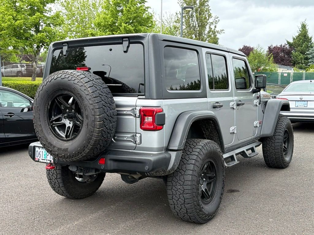 Used 2018 Billet Silver Metallic Clearcoat Jeep Unlimited Rubicon image 8