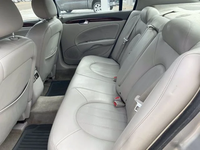Used 2008 Silver Buick CXS image 5