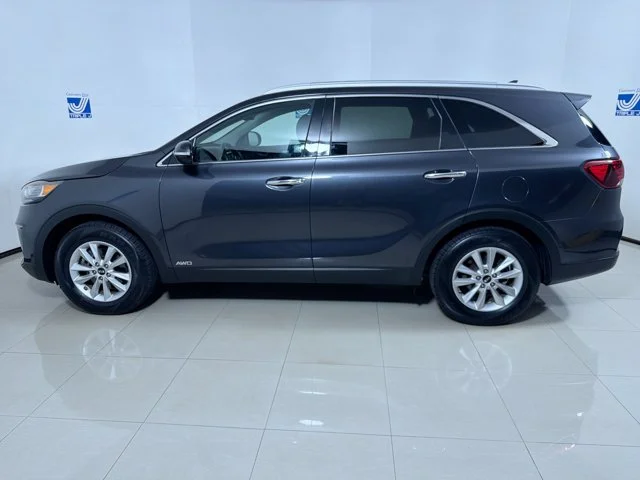 Used 2019 Platinum Graphite Kia LX image 5