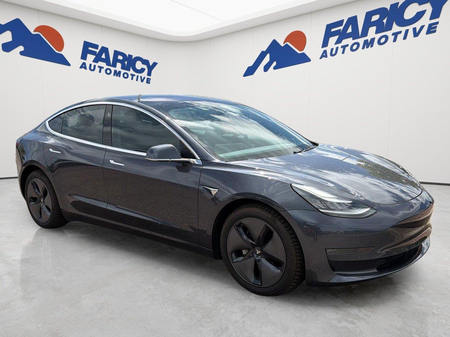 Used 2018  Tesla Long Range Battery image 4