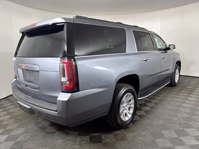 Used 2020 Steel Metallic GMC SLT image 3