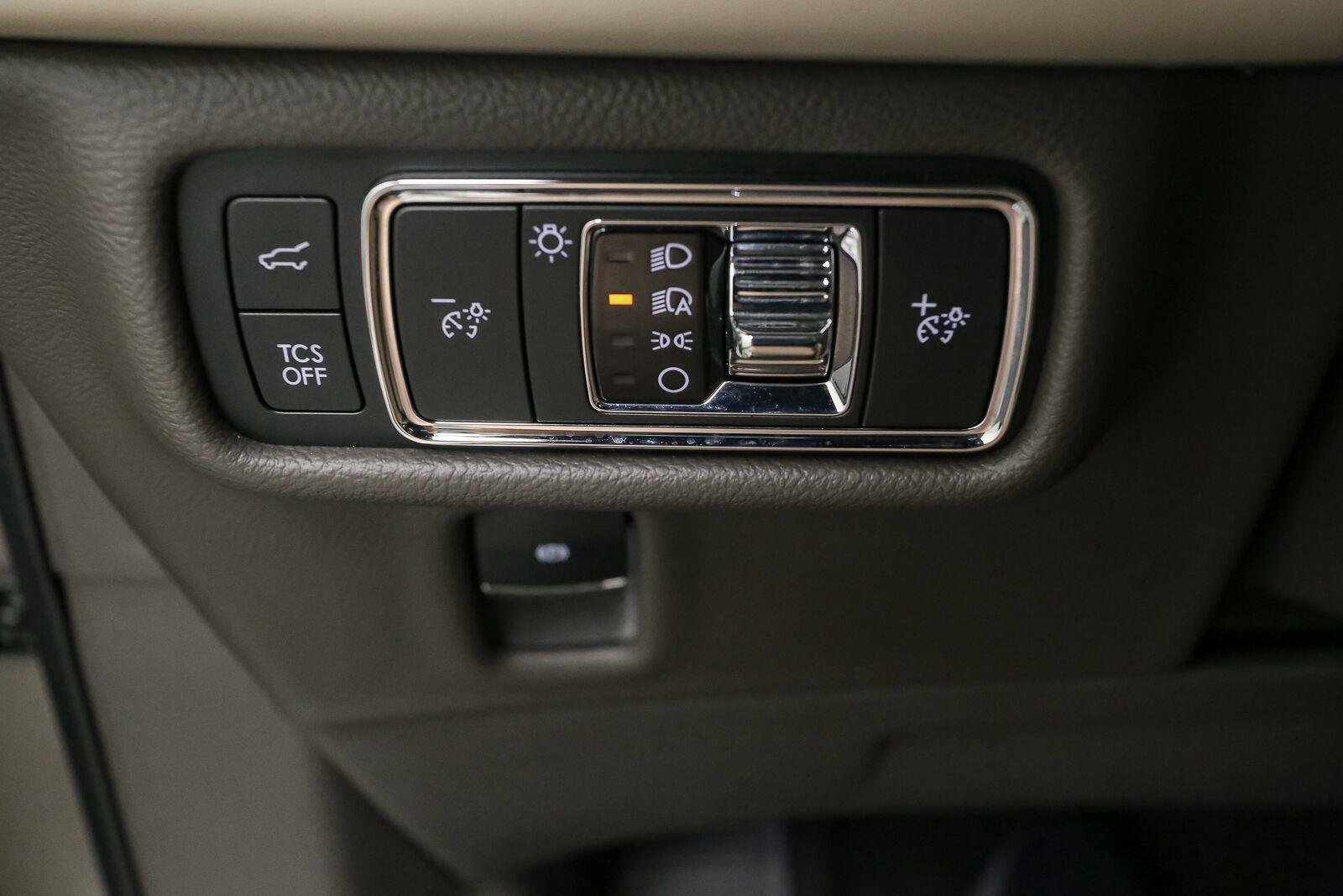 Used 2021 Iced Mocha Lincoln Reserve image 40