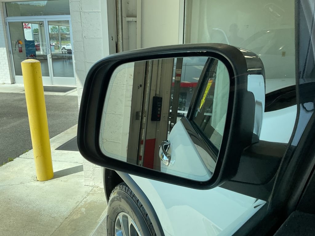Used 2015 White Jeep Limited image 14