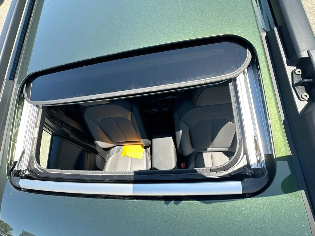 New 2026 DEEP EMERALD GREEN PEARL Subaru Premium image 27