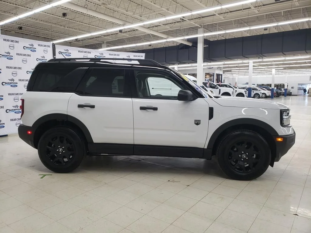 Certified Used 2025 Oxford White Ford Big Bend image 10
